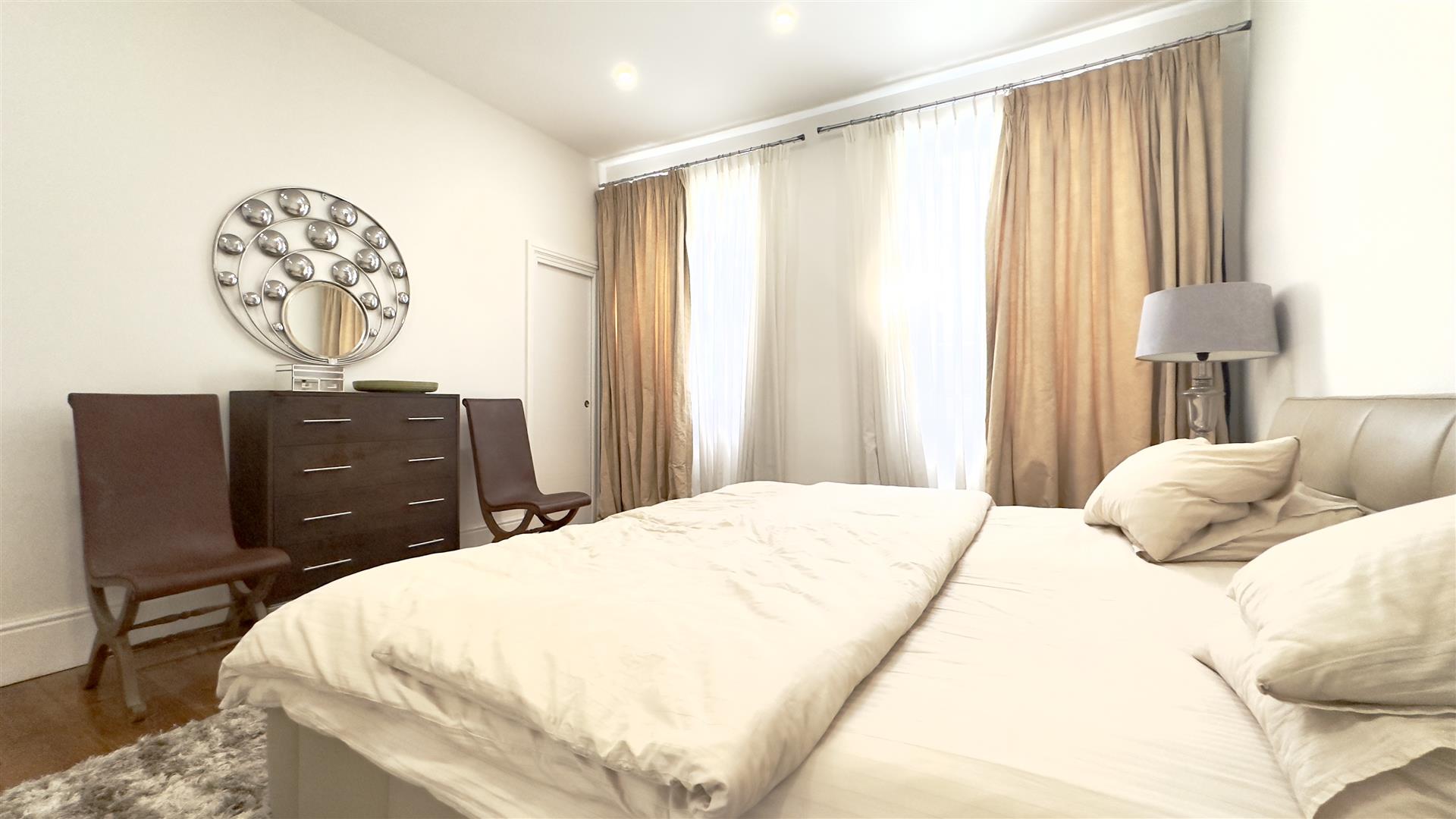 Image of House - 6 Bedrooms - 2 Bathrooms for Rental in Town Area-Gibraltar, Image 22